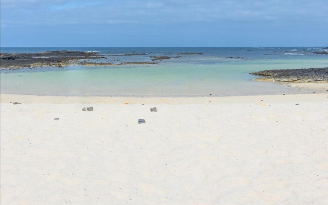 Apartamento Nire Lula En La Misma Playa Cotillo Exterior foto